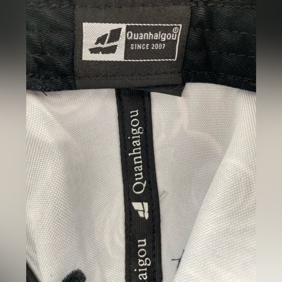 Quanhaigou Black Rose Snap Back Hat - Picture 9 of 9